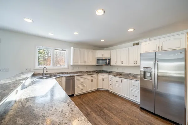 $524,900 | 4304 Alder Street Northeast, Bemidji, MN 56601