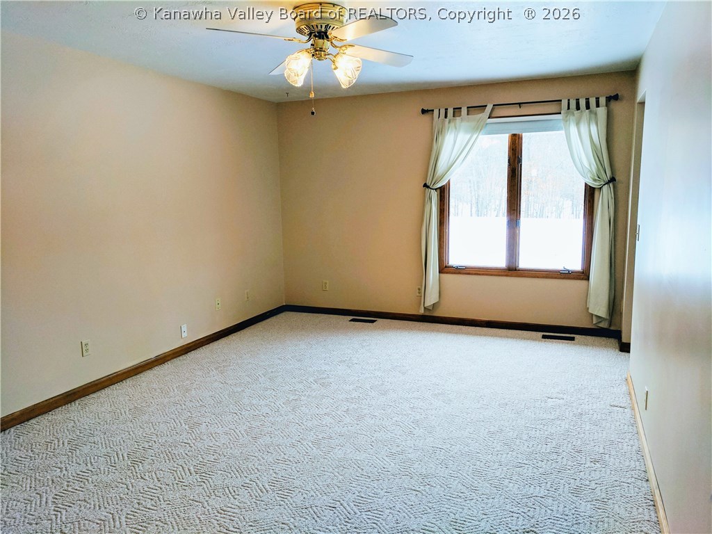 13625 Ripley Road Point Pleasant, WV 25550 - Photo 14 of 26 Gallery Image 14