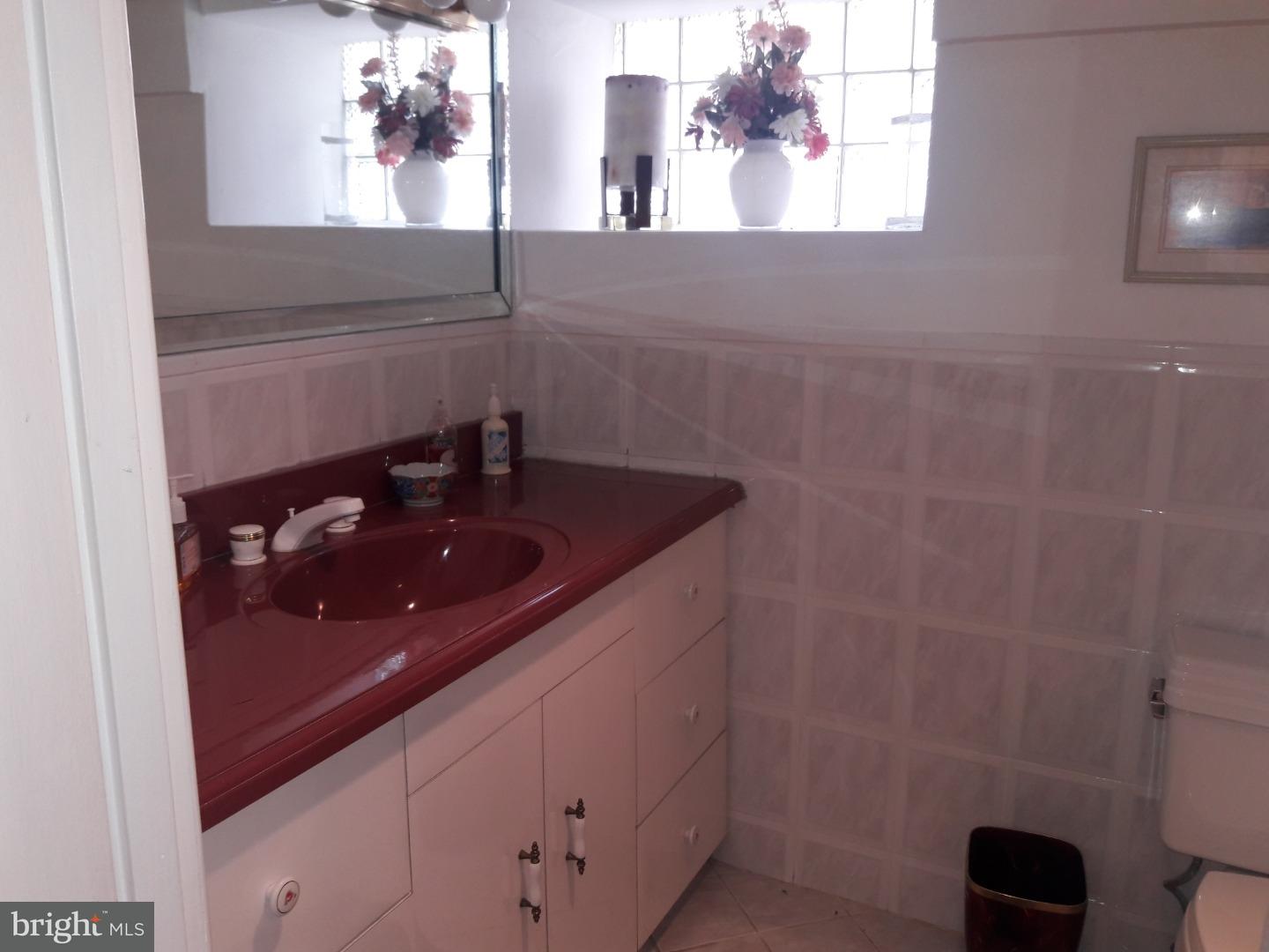 1706 Fox Chase Road Philadelphia, PA 19152 - Photo 17 of 21 Gallery Image 17