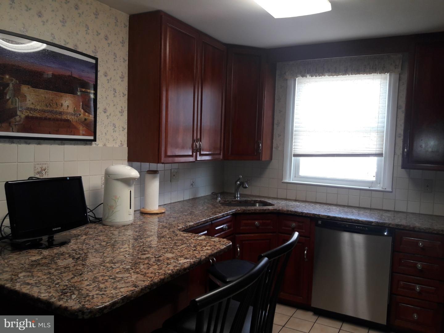 1706 Fox Chase Road Philadelphia, PA 19152 - Photo 8 of 21 Gallery Image 8