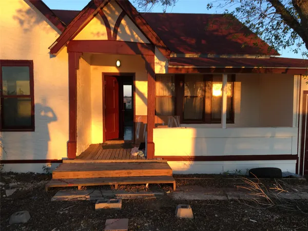 $1,650 | Undisclosed Address, Niederwald, TX 78640