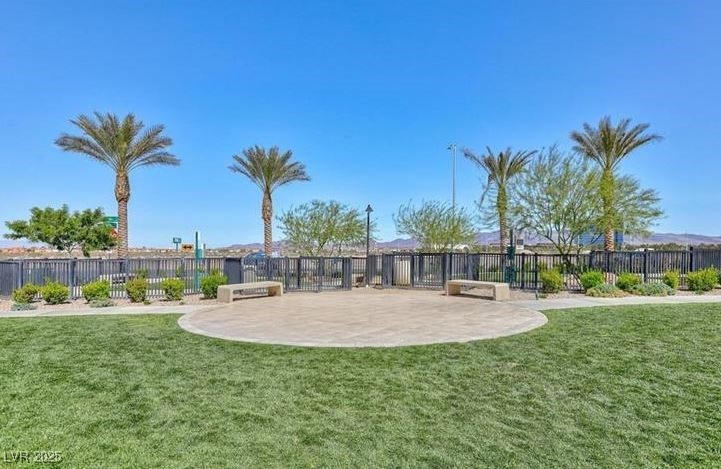12282 Azure Gate Road, Unit 4 Las Vegas, NV 89183 - Photo 39 of 43 Gallery Image 39