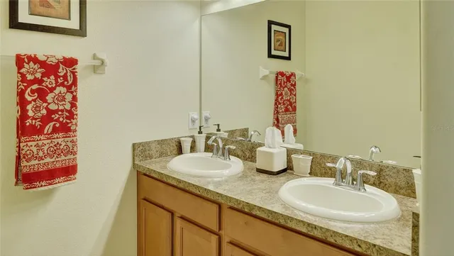 a view of entryway and hall