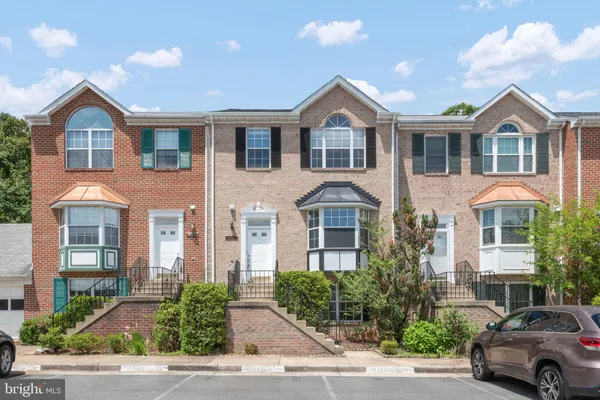 $3,000 | 46613 Silhouette Square, Sterling, VA 20164