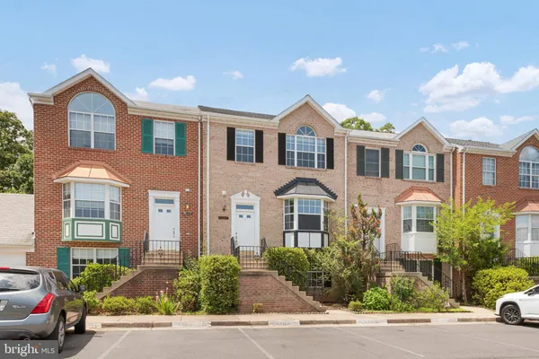 $3,000 | 46613 Silhouette Square, Sterling, VA 20164