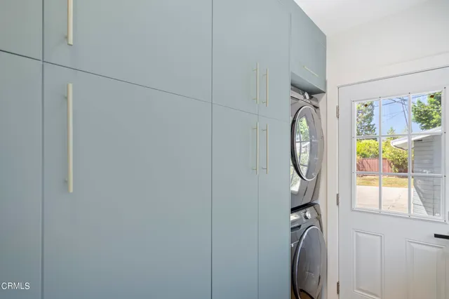 a view of a storage & utility room in a utility room
