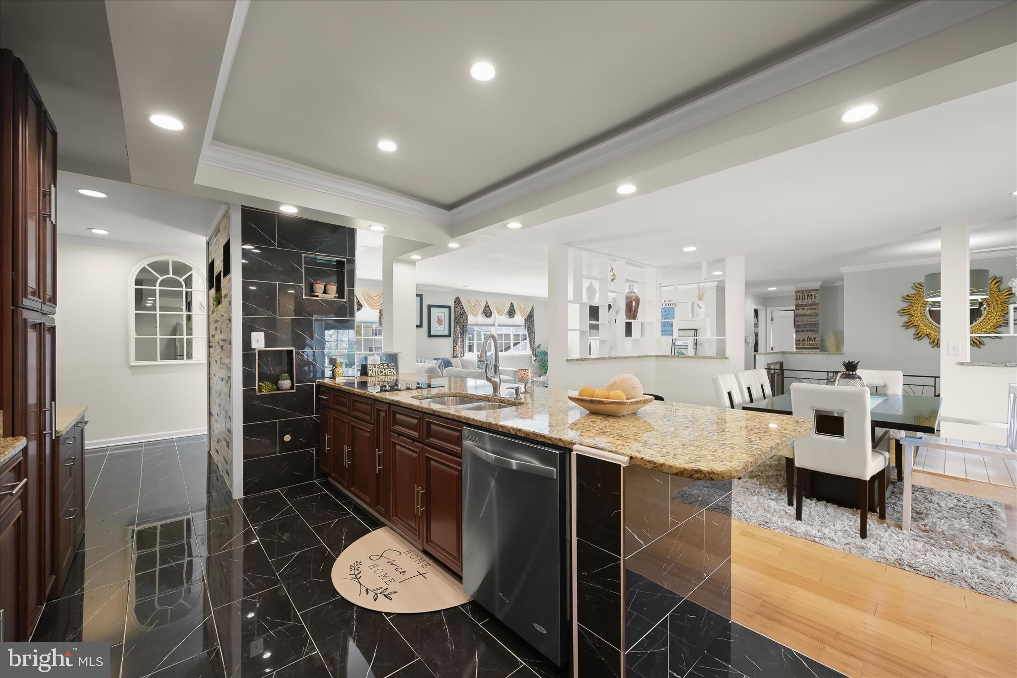 1 Southview Court Silver Spring, MD 20905 - Photo 22 of 106 Eat-In Kitchen