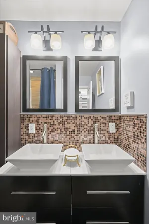 $899,000 | 1 Southview Court, Silver Spring, MD 20905