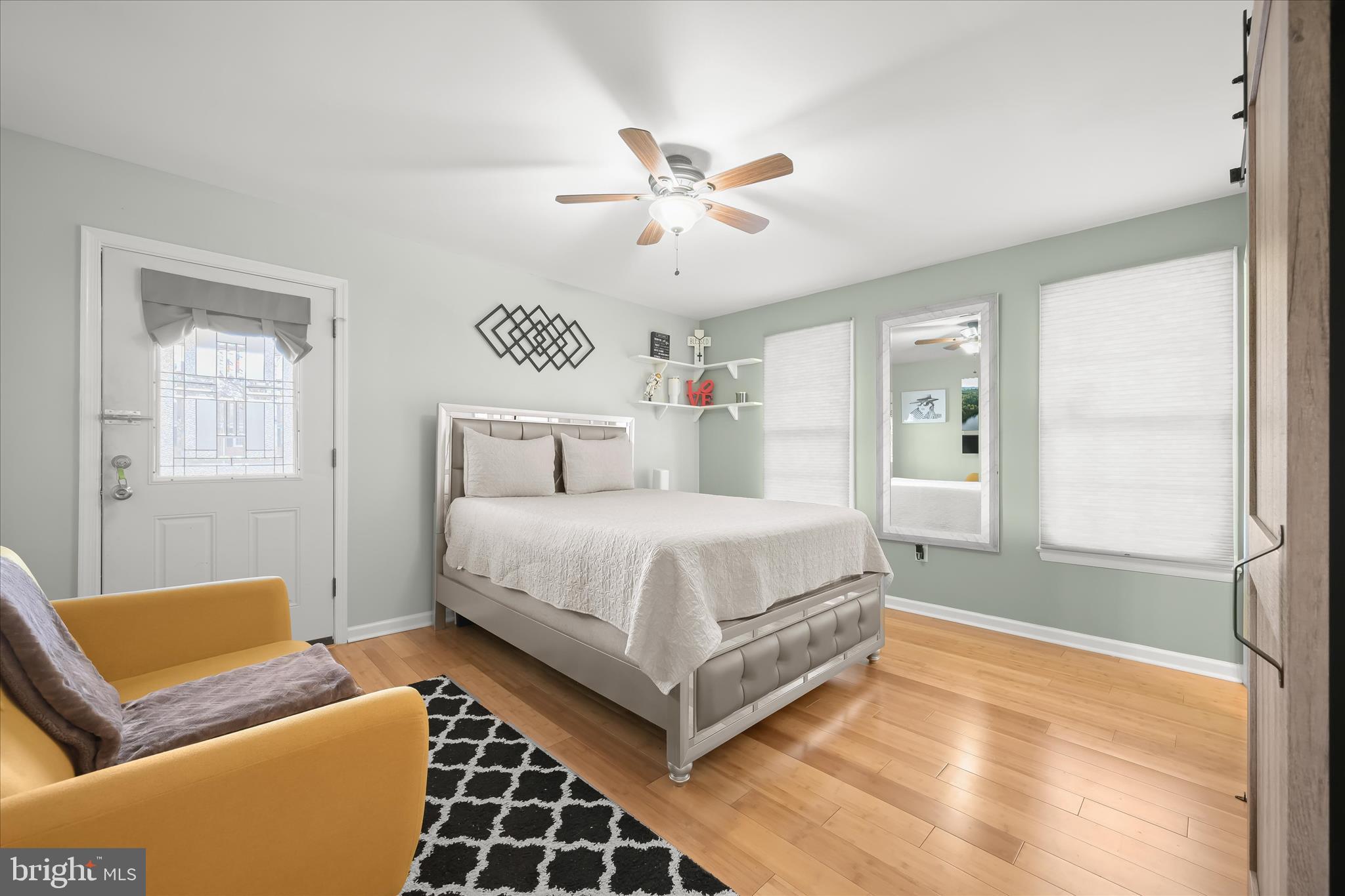 1 Southview Court Silver Spring, MD 20905 - Photo 36 of 106 En-Suite Bedroom 2