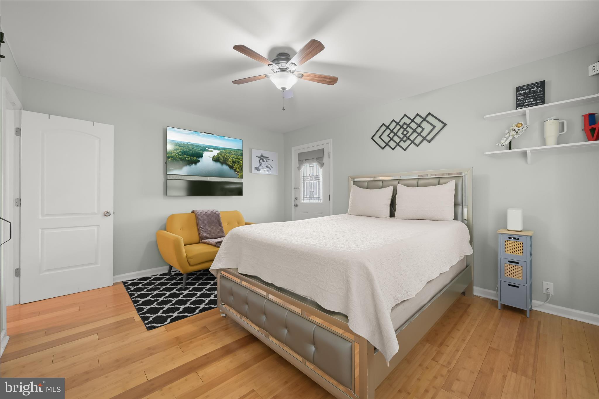 1 Southview Court Silver Spring, MD 20905 - Photo 37 of 106 En-Suite Bedroom 2