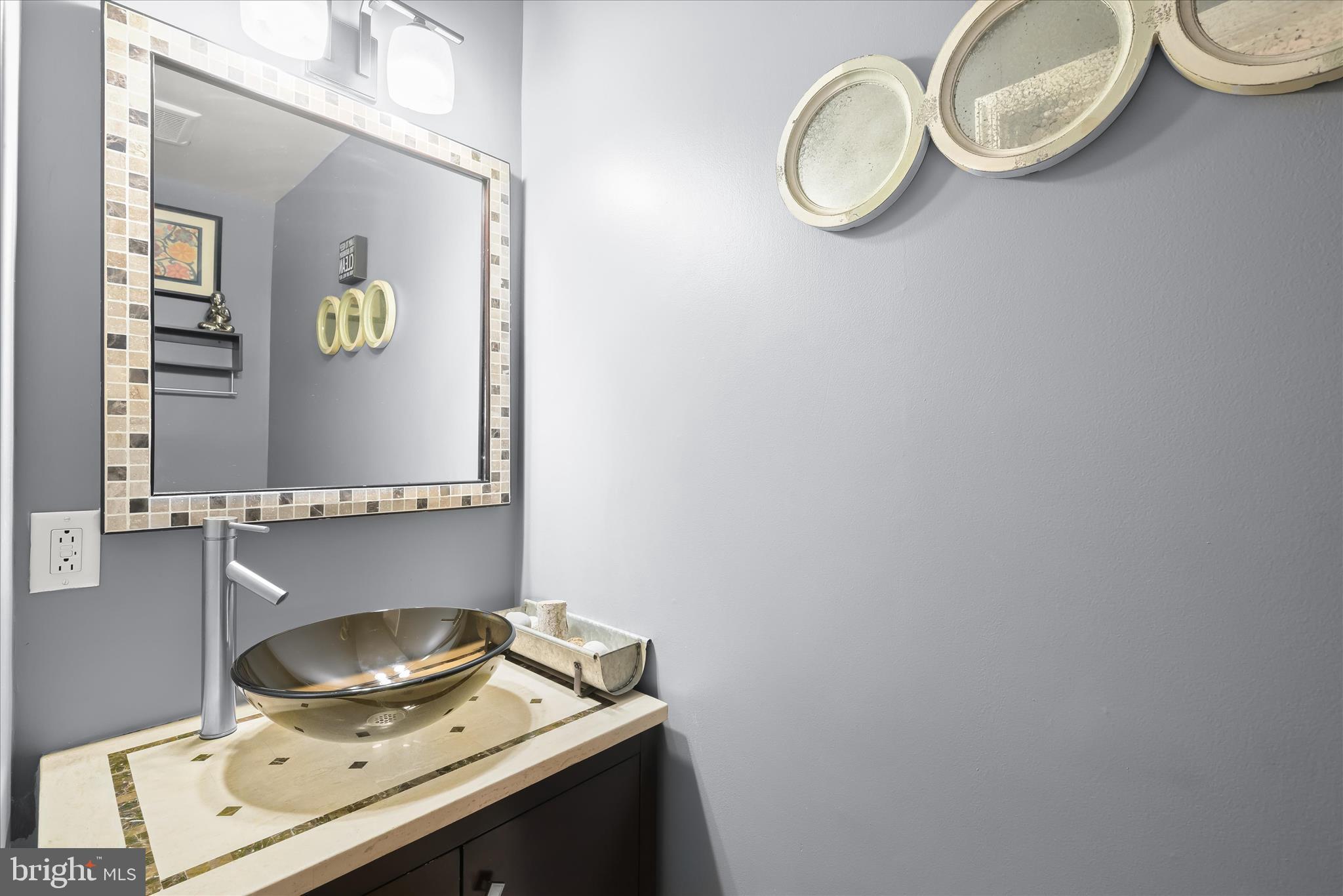 1 Southview Court Silver Spring, MD 20905 - Photo 46 of 106 Main Level Powder Room