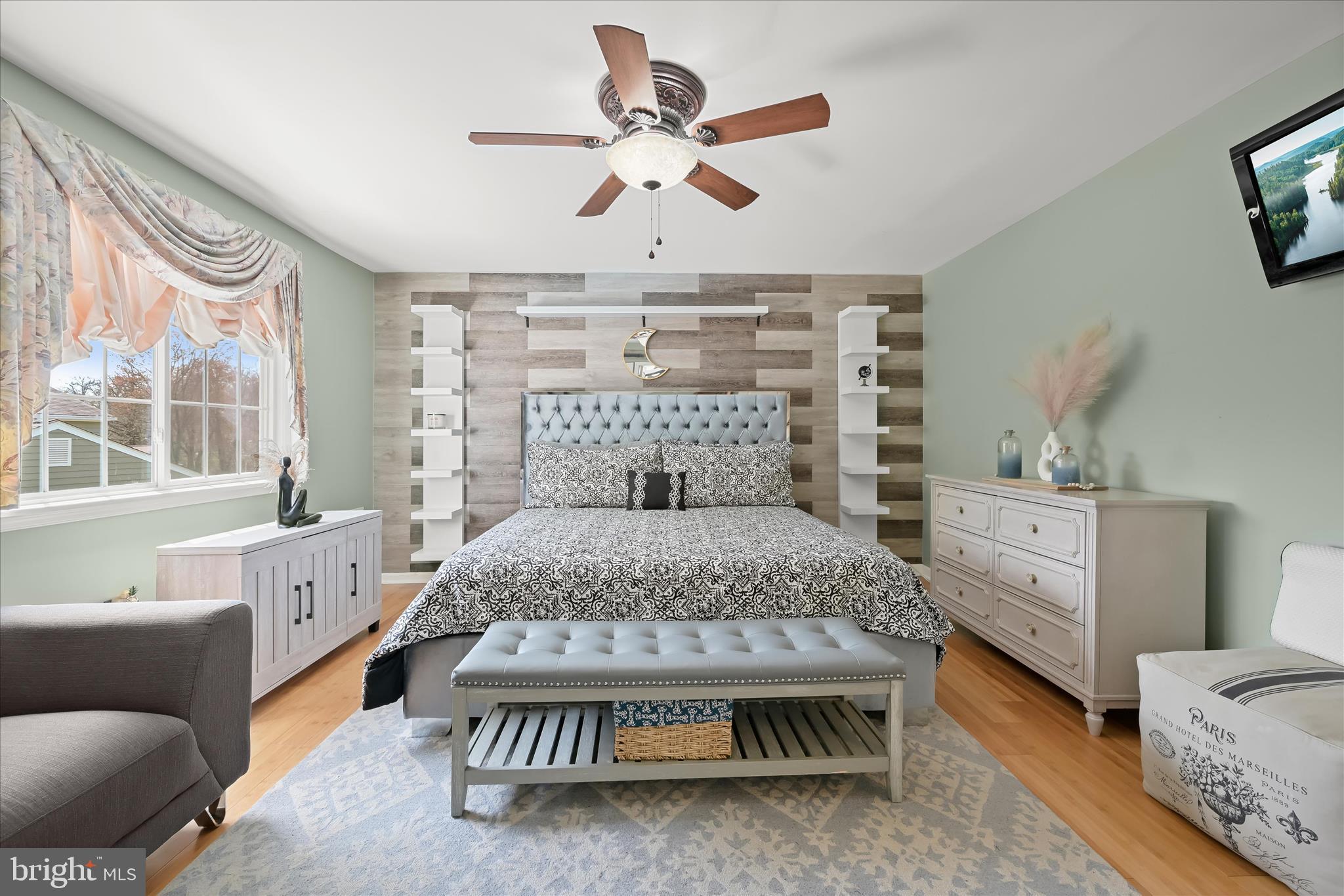 1 Southview Court Silver Spring, MD 20905 - Photo 5 of 106 Primary Bedroom - En-Suite Full Bath -WIC