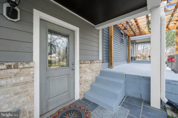 $899,000 | 1 Southview Court, Silver Spring, MD 20905