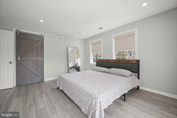 $899,000 | 1 Southview Court, Silver Spring, MD 20905