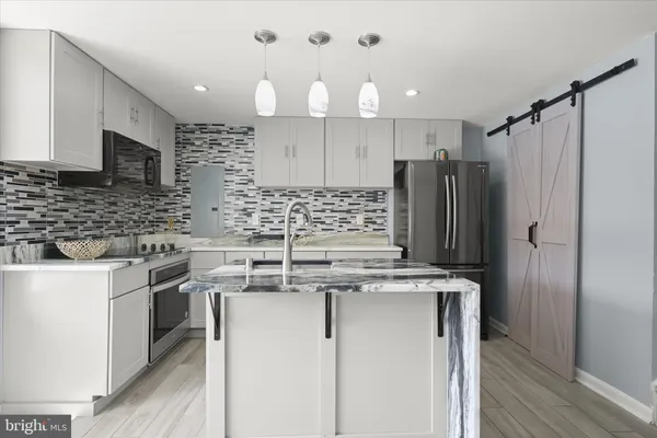 $899,000 | 1 Southview Court, Silver Spring, MD 20905