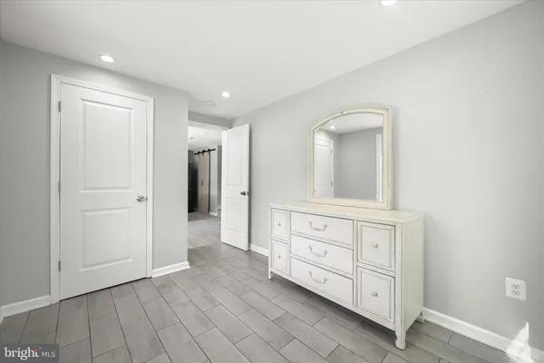 $899,000 | 1 Southview Court, Silver Spring, MD 20905