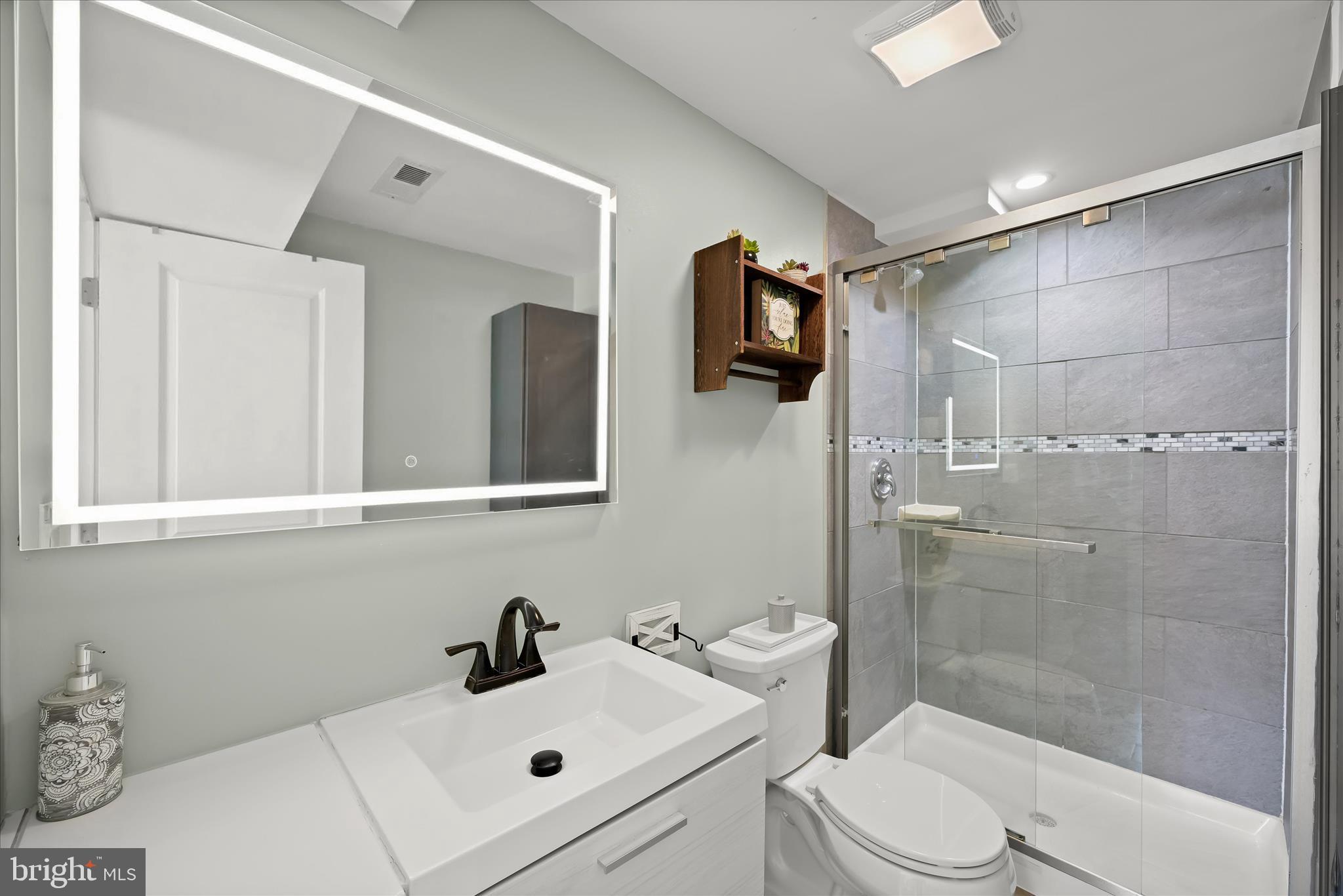 1 Southview Court Silver Spring, MD 20905 - Photo 79 of 106 Full Bath