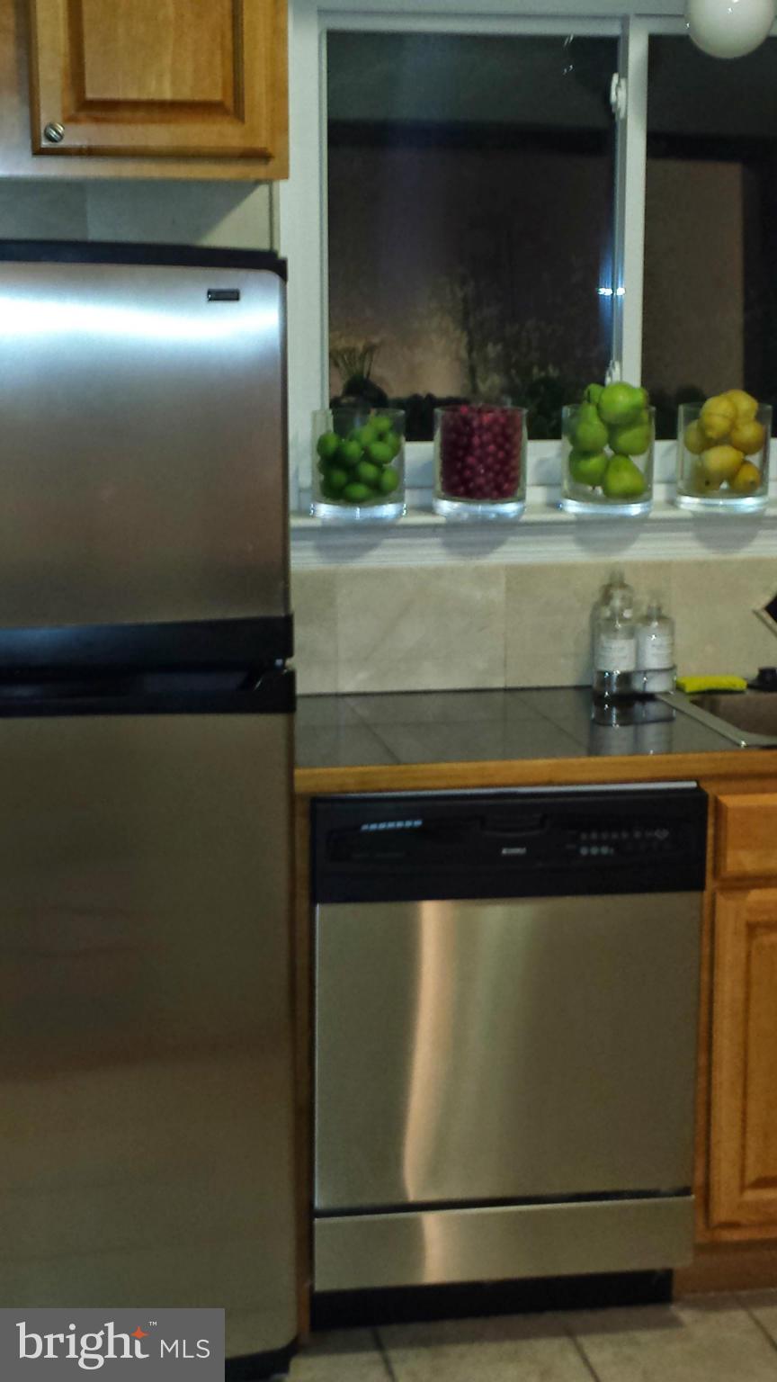 9005 Manchester Road Silver Spring, MD 20901 - Photo 13 of 22 Kitchen