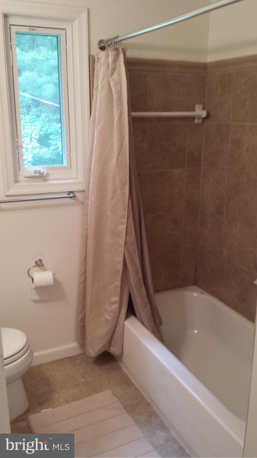 9005 Manchester Road Silver Spring, MD 20901 - Photo 19 of 22 Bath
