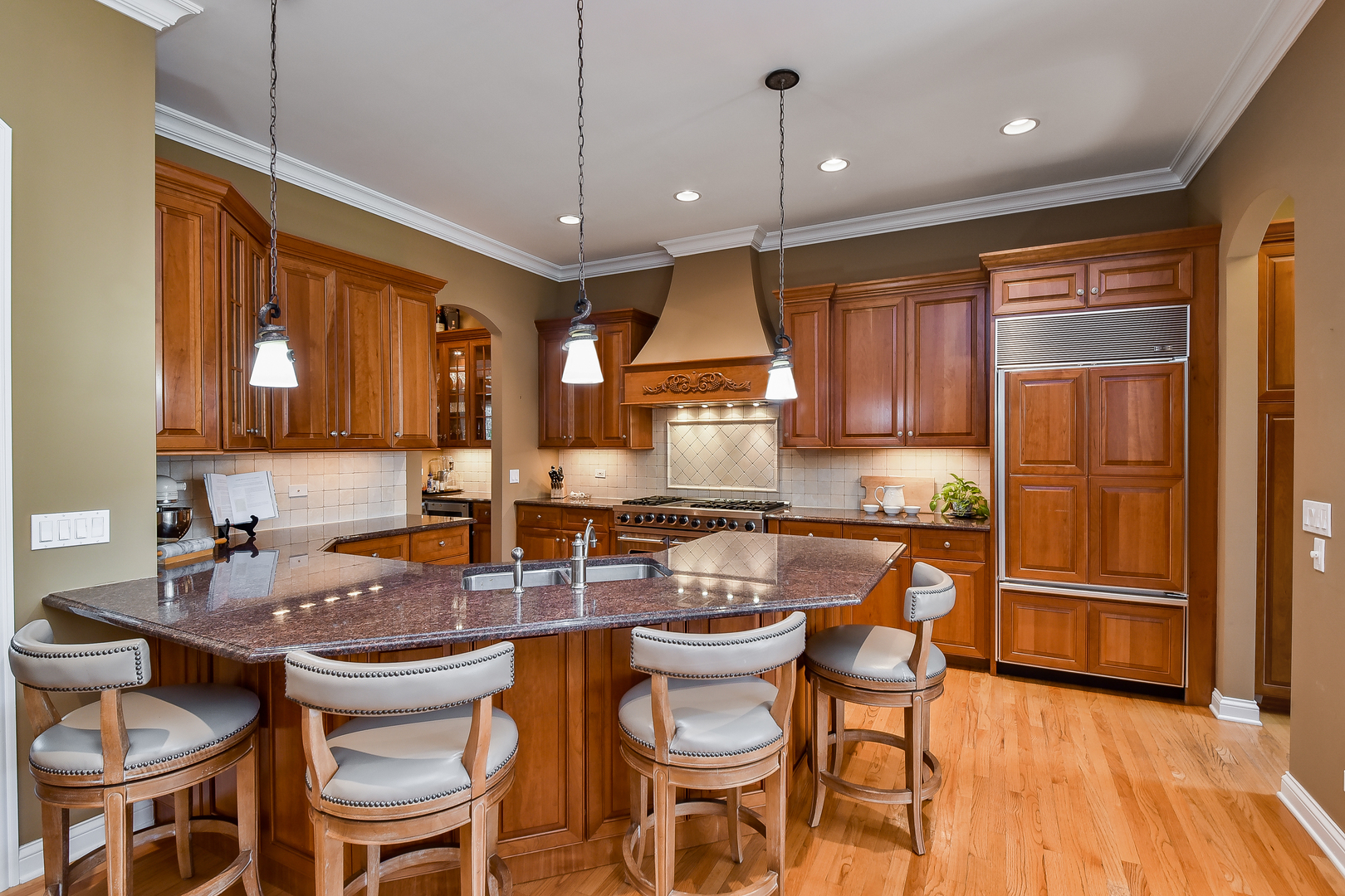 324 Spring Avenue Naperville, IL 60540 - Photo 14 of 70