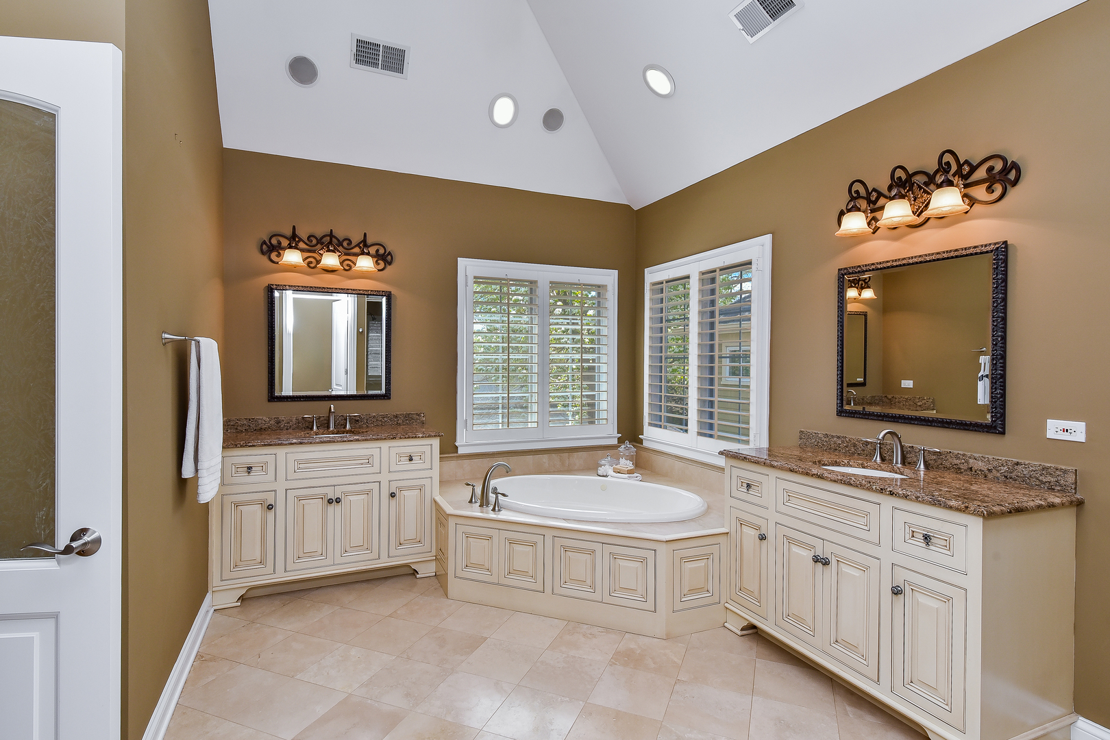 324 Spring Avenue Naperville, IL 60540 - Photo 30 of 70