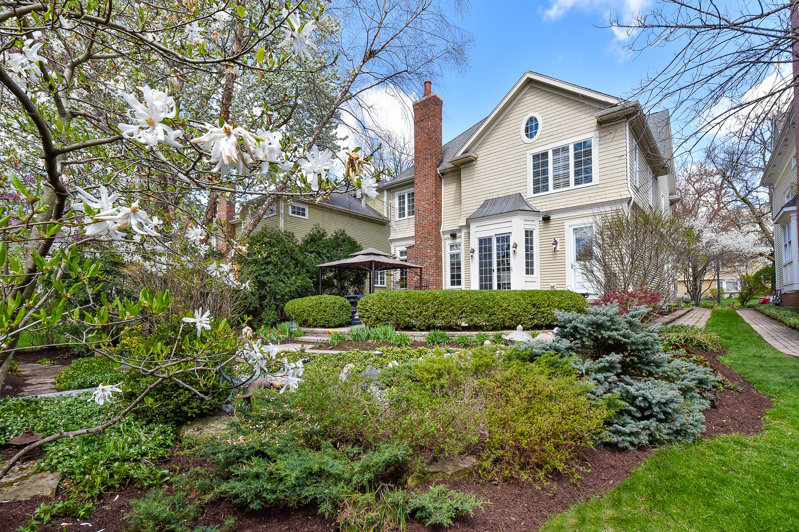 324 Spring Avenue Naperville, IL 60540 - Photo 5 of 70