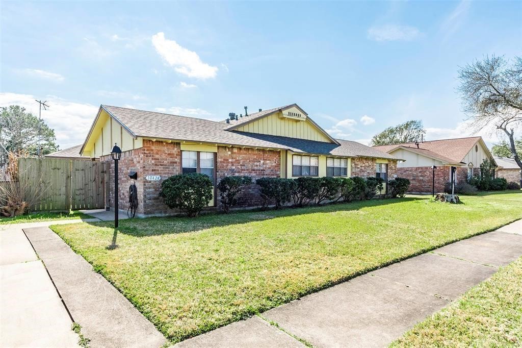 10424 Belfast Road La Porte, TX 77571 - Photo 1 of 22