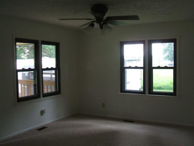 8406 Hayworth Road Indianapolis, IN 46221 - Photo 5 of 6