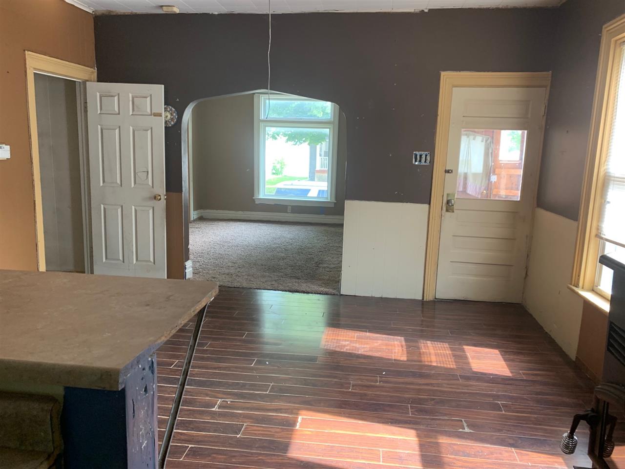 1904 3rd Street Bay City, MI 48708 - Photo 5 of 6 31387345-4.JPG