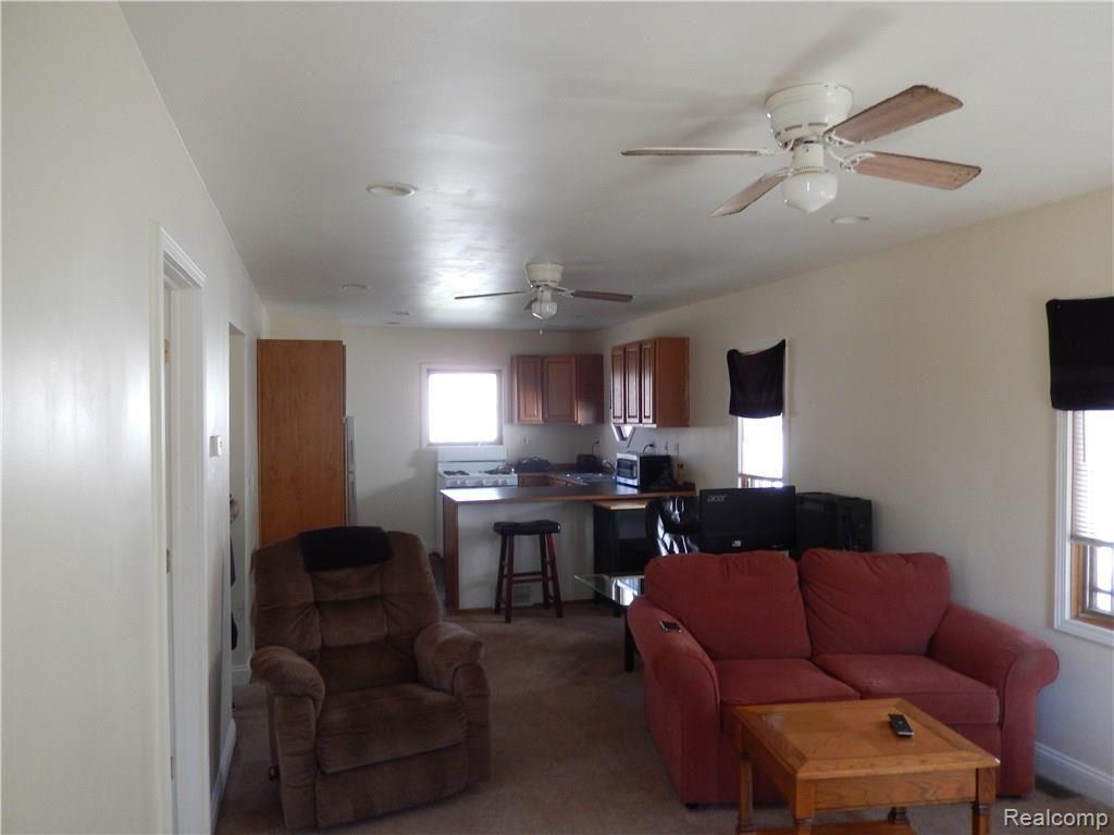 3415 Frembes Road Waterford, MI 48329 - Photo 5 of 14