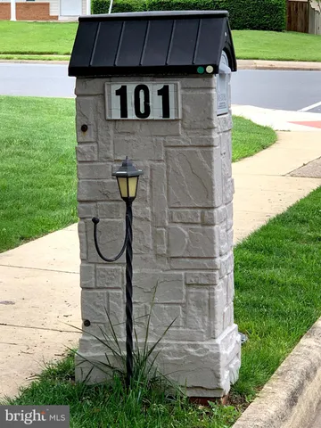 $619,900 | 101 South Harrison Road, Sterling, VA 20164