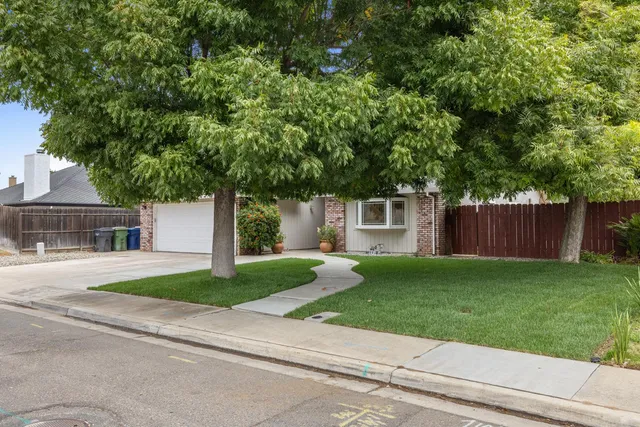 $549,900 | 1940 North Berkeley Avenue, Turlock, CA 95382