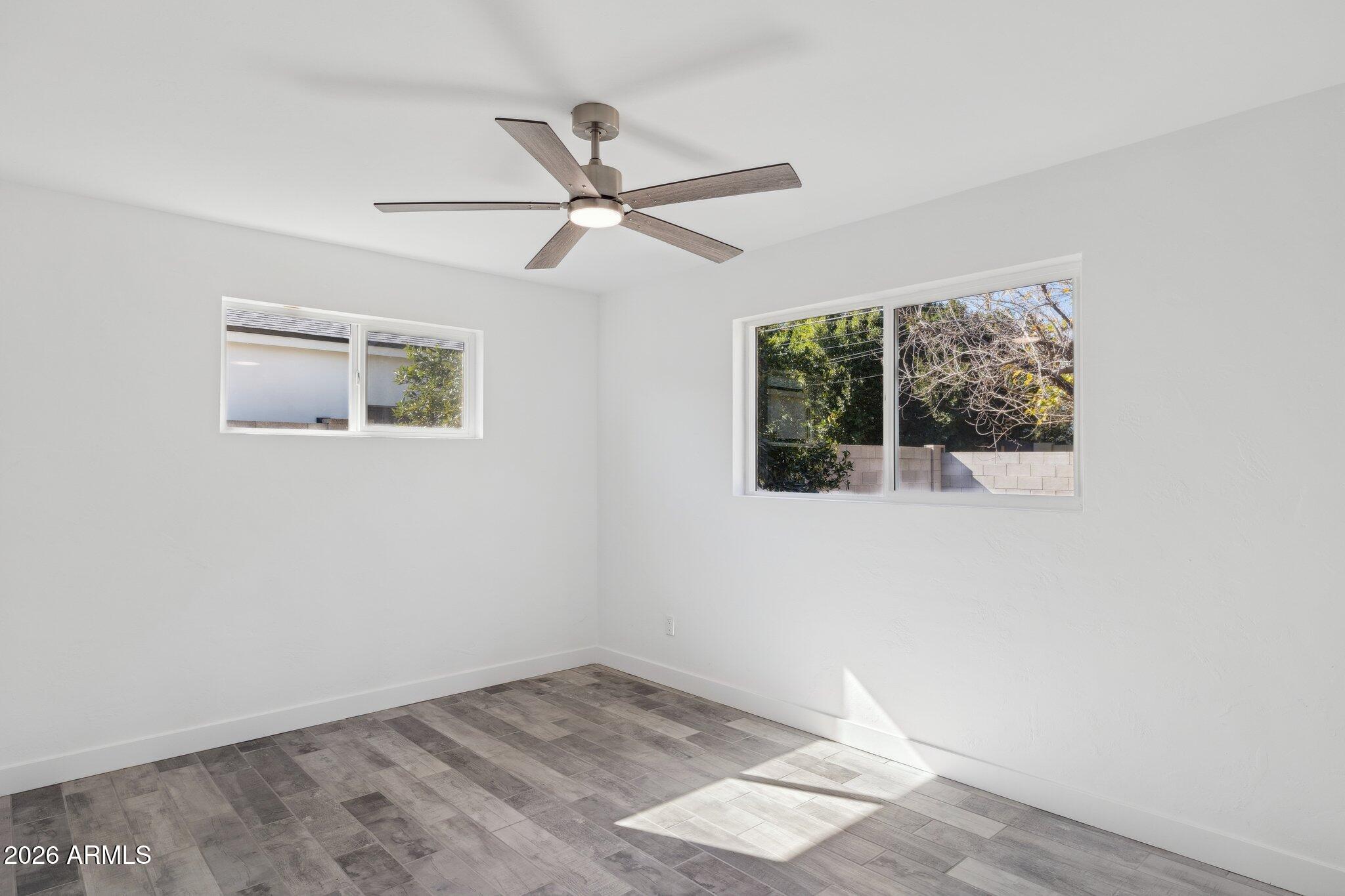 4144 North 36th Street Phoenix, AZ 85018 - Photo 16 of 30 a view of empty room with window