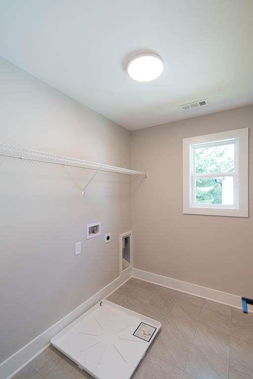 2635 Radvell Court Decatur, GA 30034 - Photo 18 of 19 an empty room with a workbench