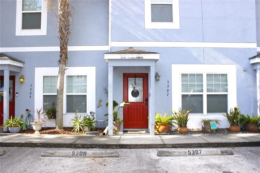 5307 Terraza Court Temple Terrace, FL 33617 - Photo 2 of 38