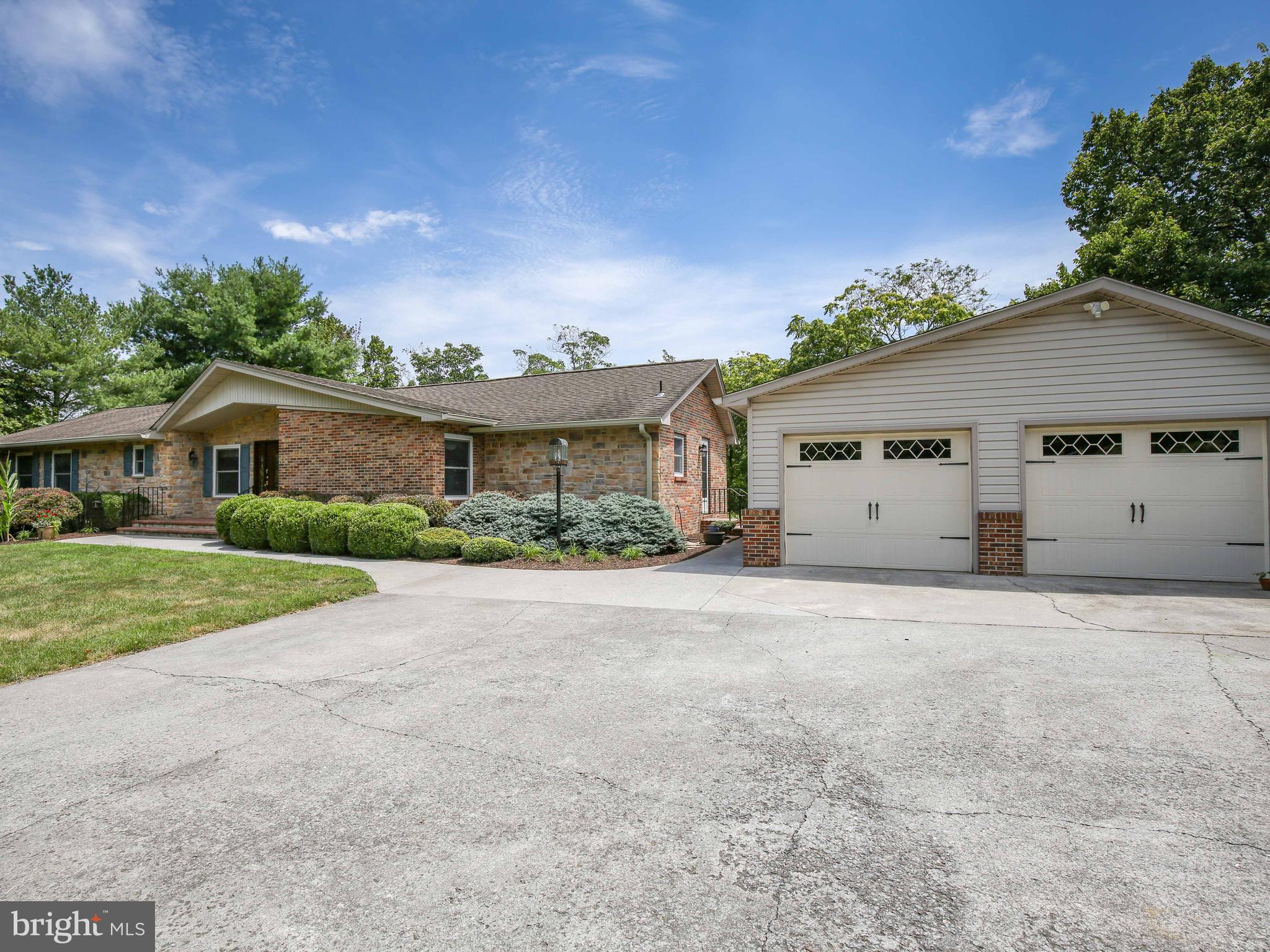 144 Stonebrook Road Winchester, VA 22602 - Photo 3 of 59 Gallery Image 3