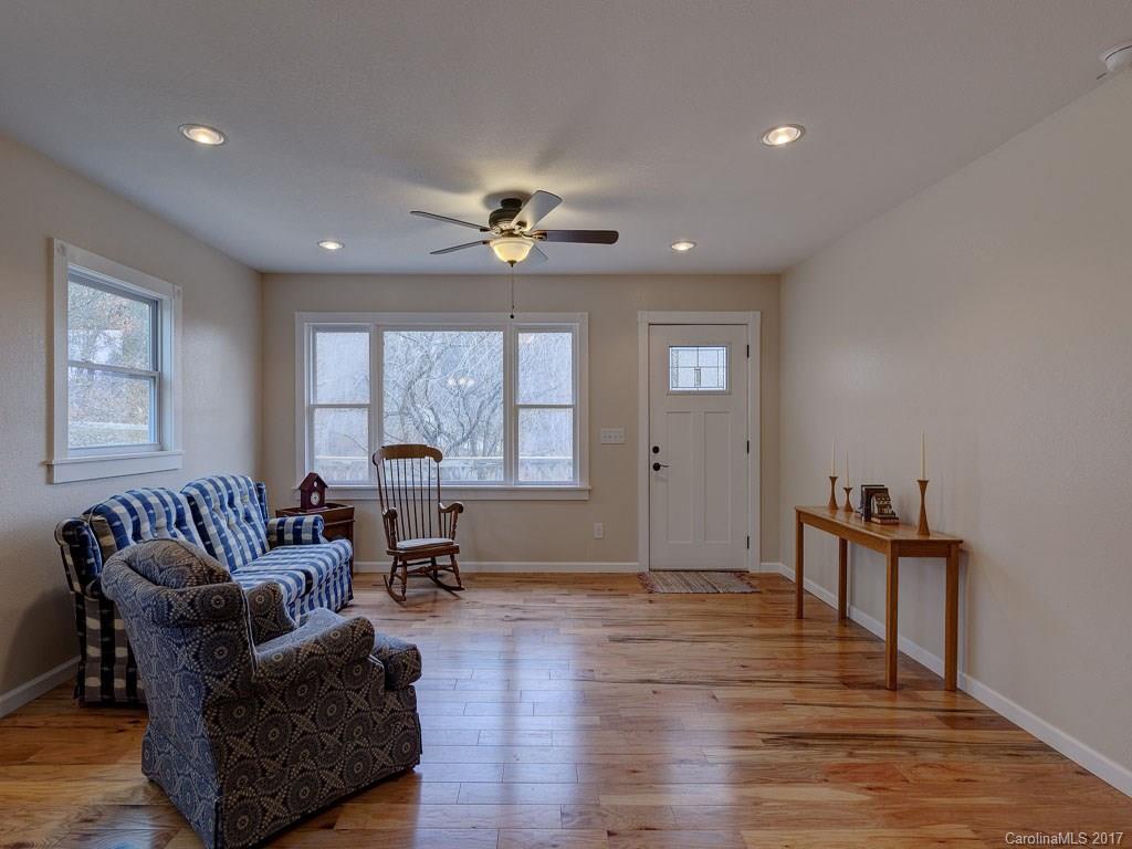 496 Airport Road Franklin, NC 28734 - Photo 12 of 23 Gallery Image 12