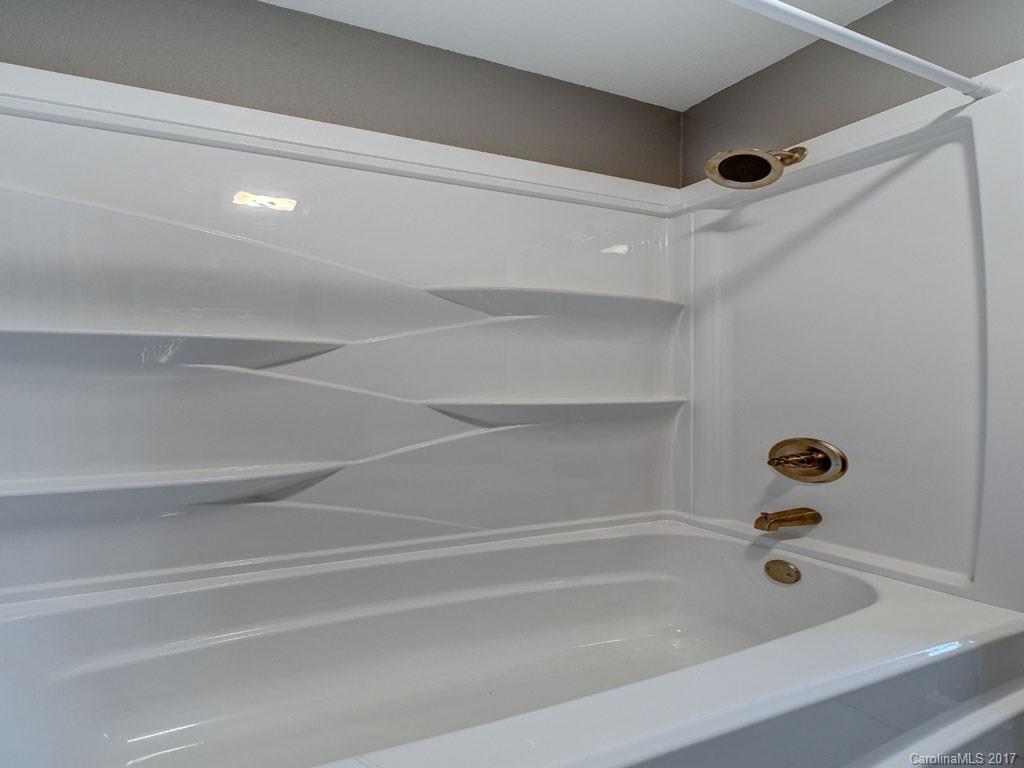 496 Airport Road Franklin, NC 28734 - Photo 17 of 23 Gallery Image 17