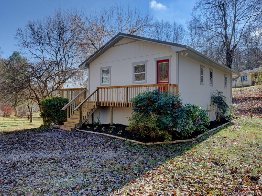 496 Airport Road Franklin, NC 28734 - Photo 3 of 23 Gallery Image 3