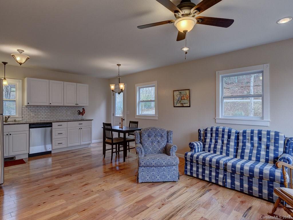 496 Airport Road Franklin, NC 28734 - Photo 7 of 23 Gallery Image 7