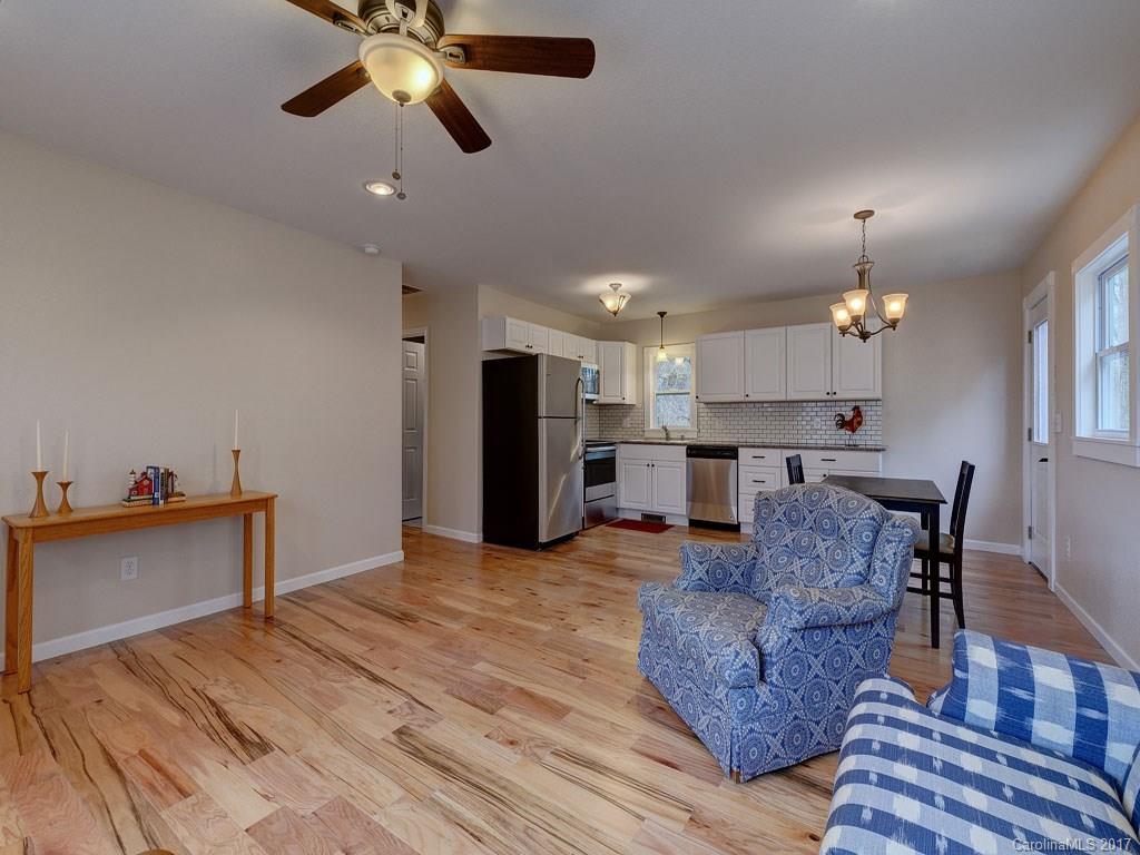 496 Airport Road Franklin, NC 28734 - Photo 8 of 23 Gallery Image 8