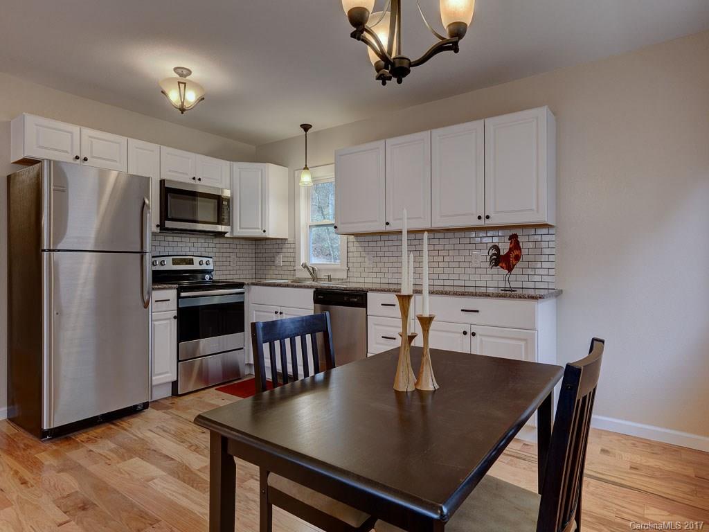 496 Airport Road Franklin, NC 28734 - Photo 10 of 23 Gallery Image 10