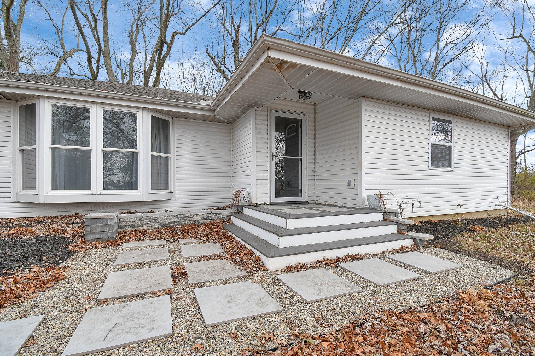 2707 Summit Road Southwest Pataskala, OH 43062 - Photo 2 of 25 2707-summit-rd-sw