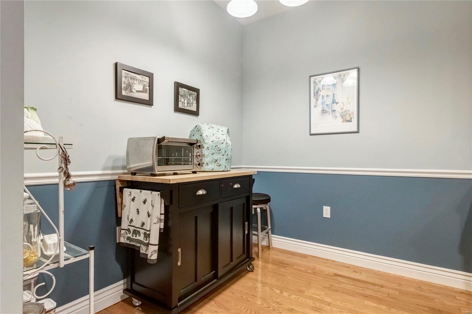 11299 Manchester Road, Unit 1 St. Louis, MO 63122 - Photo 15 of 32 Gallery Image 15