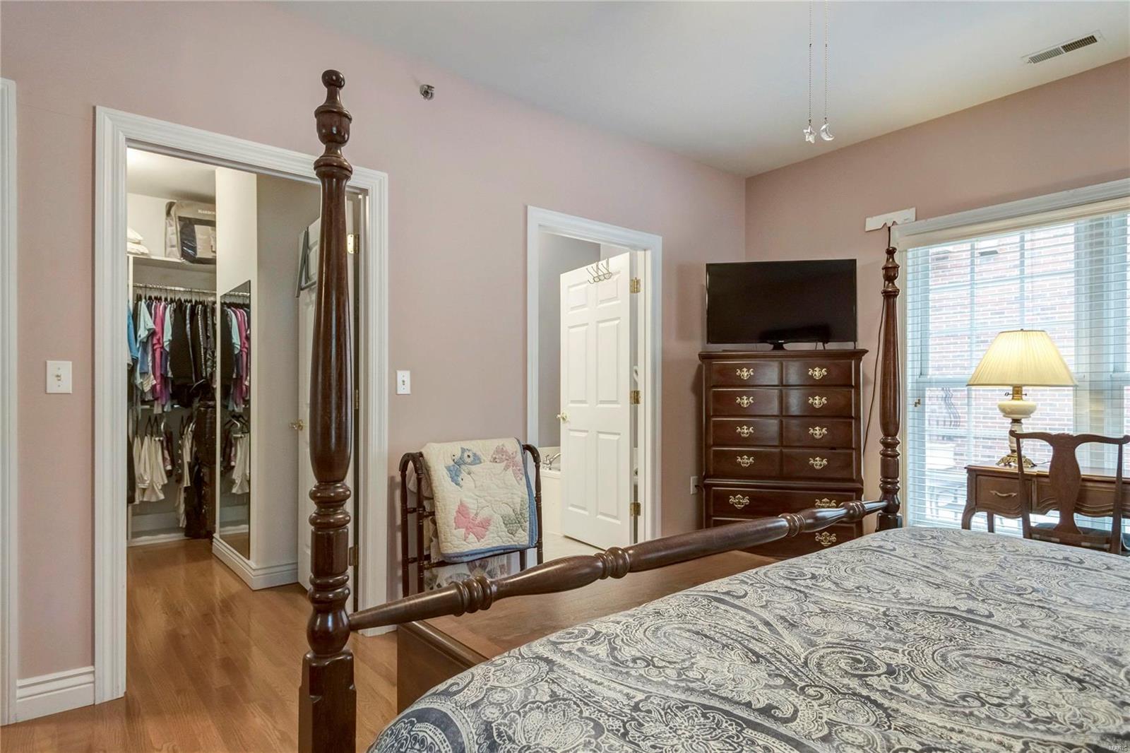 11299 Manchester Road, Unit 1 St. Louis, MO 63122 - Photo 21 of 32 Gallery Image 21