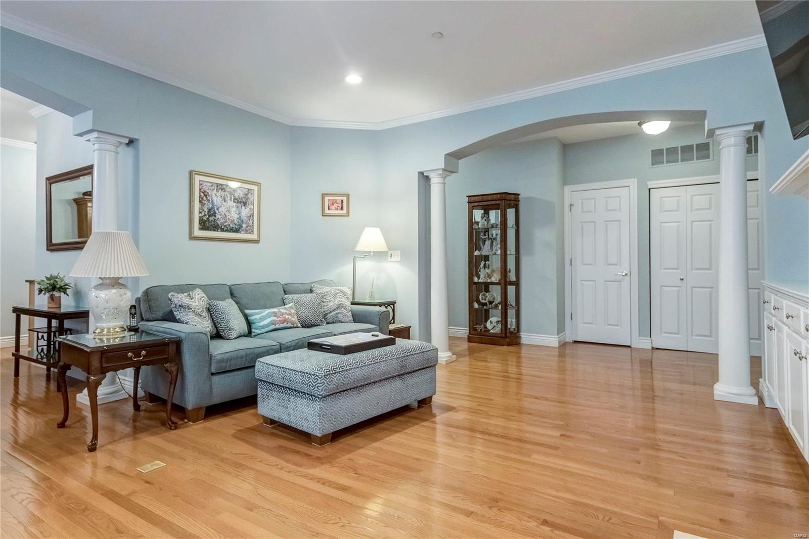11299 Manchester Road, Unit 1 St. Louis, MO 63122 - Photo 8 of 32 Gallery Image 8