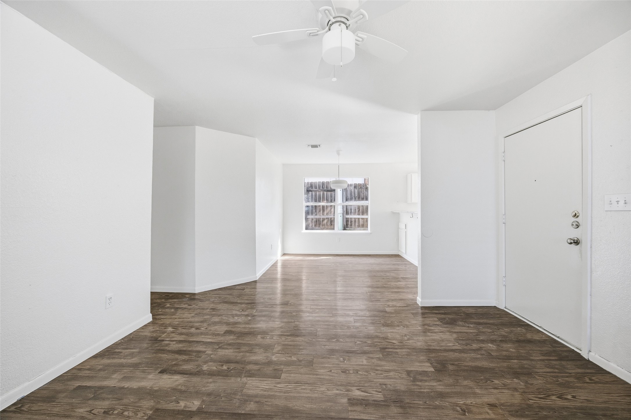 1106 Delano Street Austin, TX 78721 - Photo 5 of 32