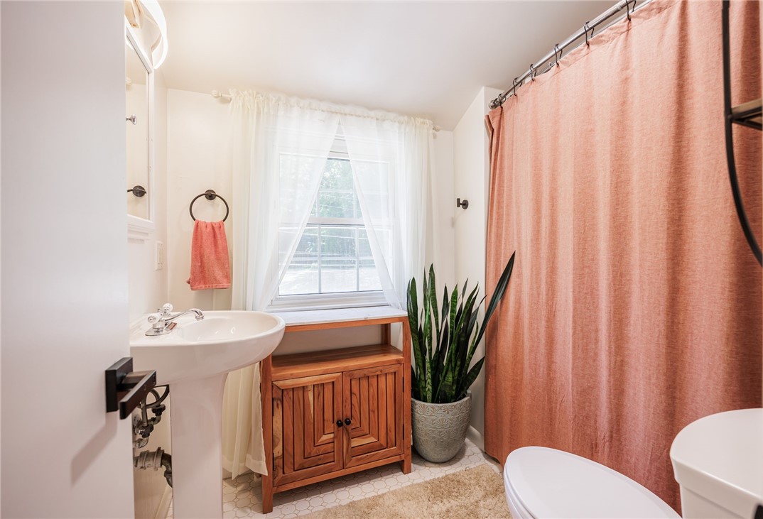 315 Eaton Road Irondequoit, NY 14617 - Photo 25 of 45
