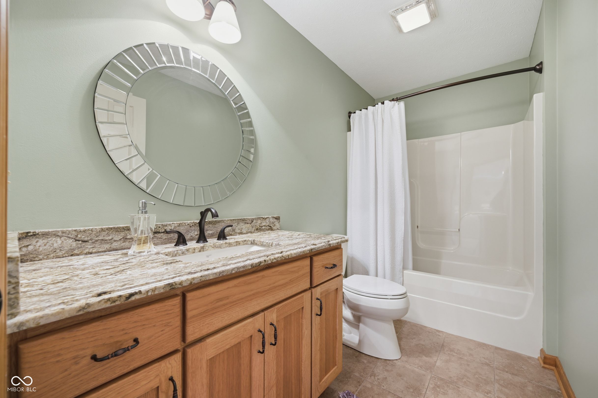 170 Warwick Way Pendleton, IN 46064 - Photo 17 of 21