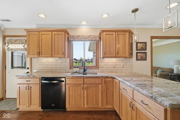 $365,000 | 170 Warwick Way, Pendleton, IN 46064